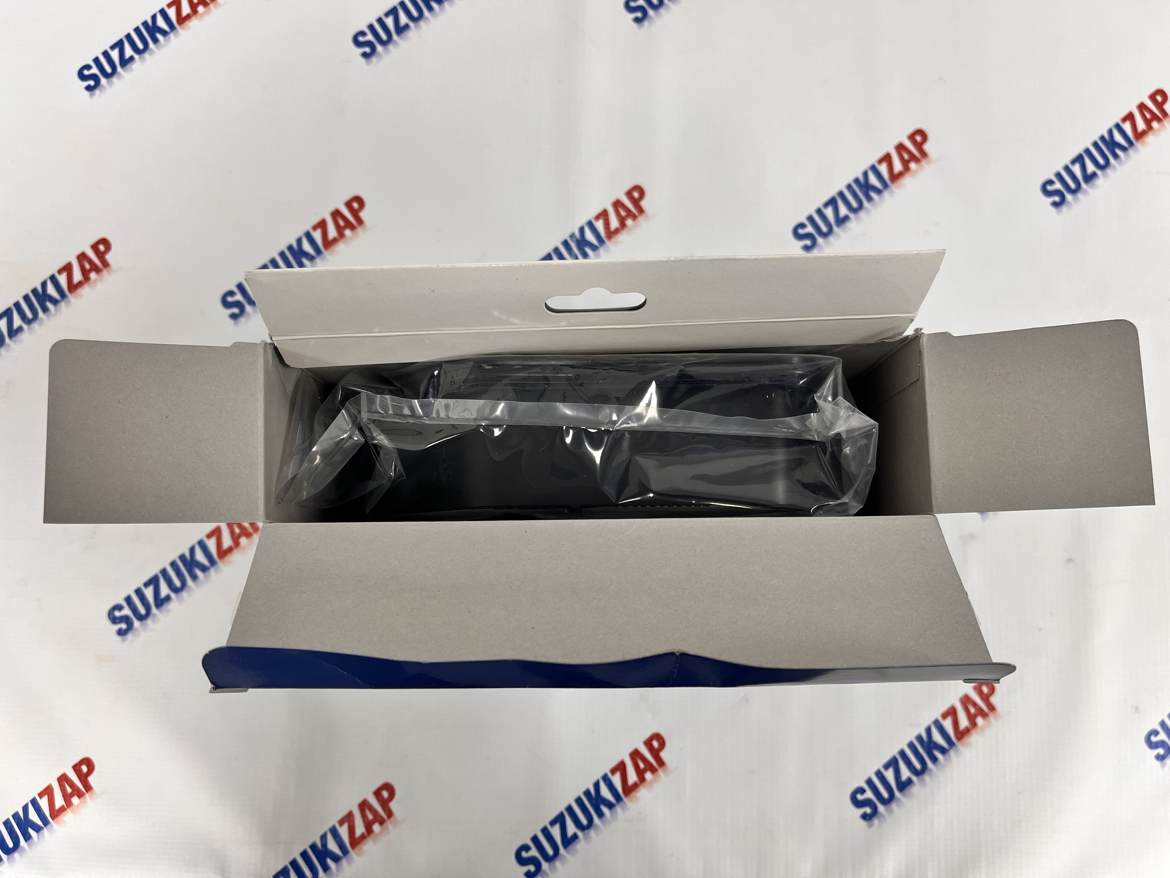 Воздушный фильтр Suzuki Grand Vitara 2005-2015г.в. J20A H27A оригинал